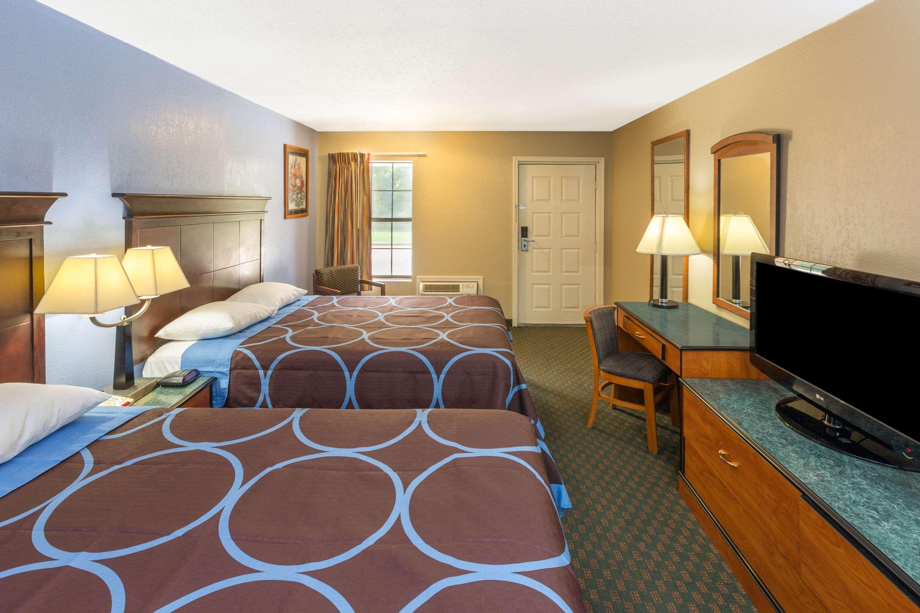 Super 8 By Wyndham Bossier City/Shreveport Area Bagian luar foto