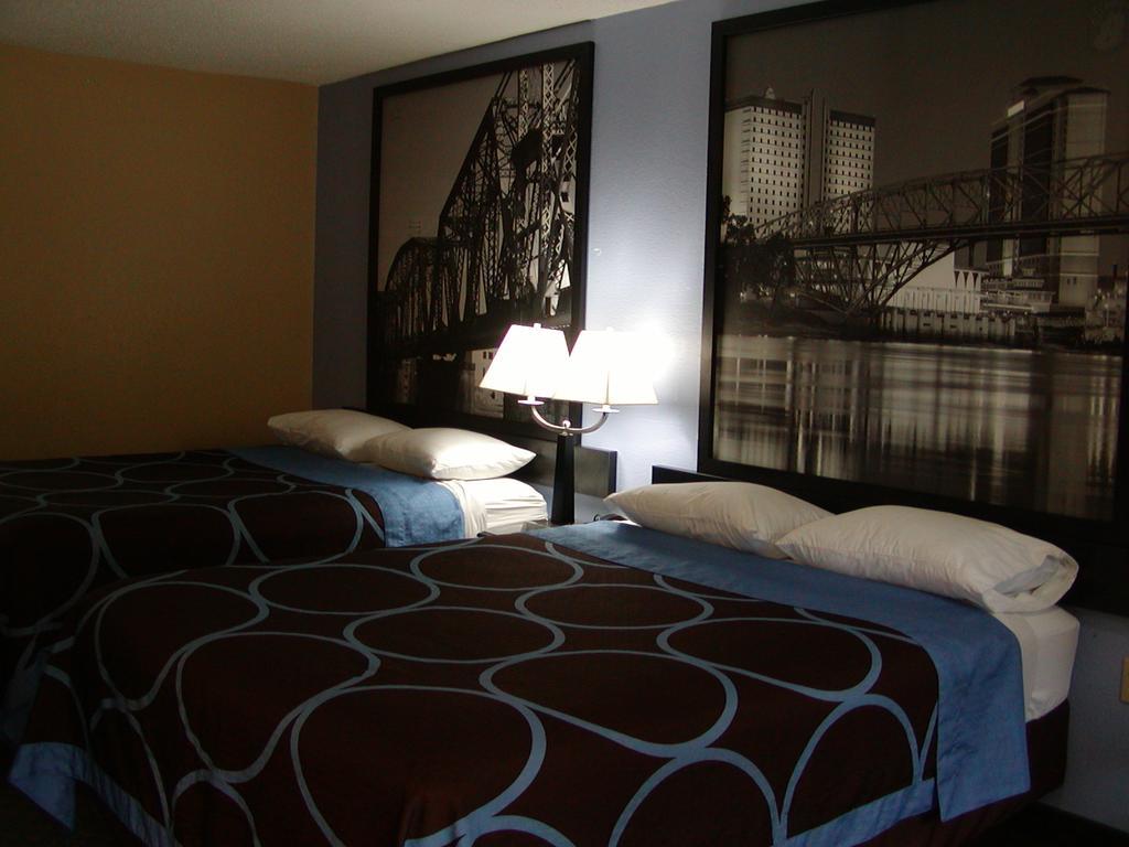 Super 8 By Wyndham Bossier City/Shreveport Area Bagian luar foto