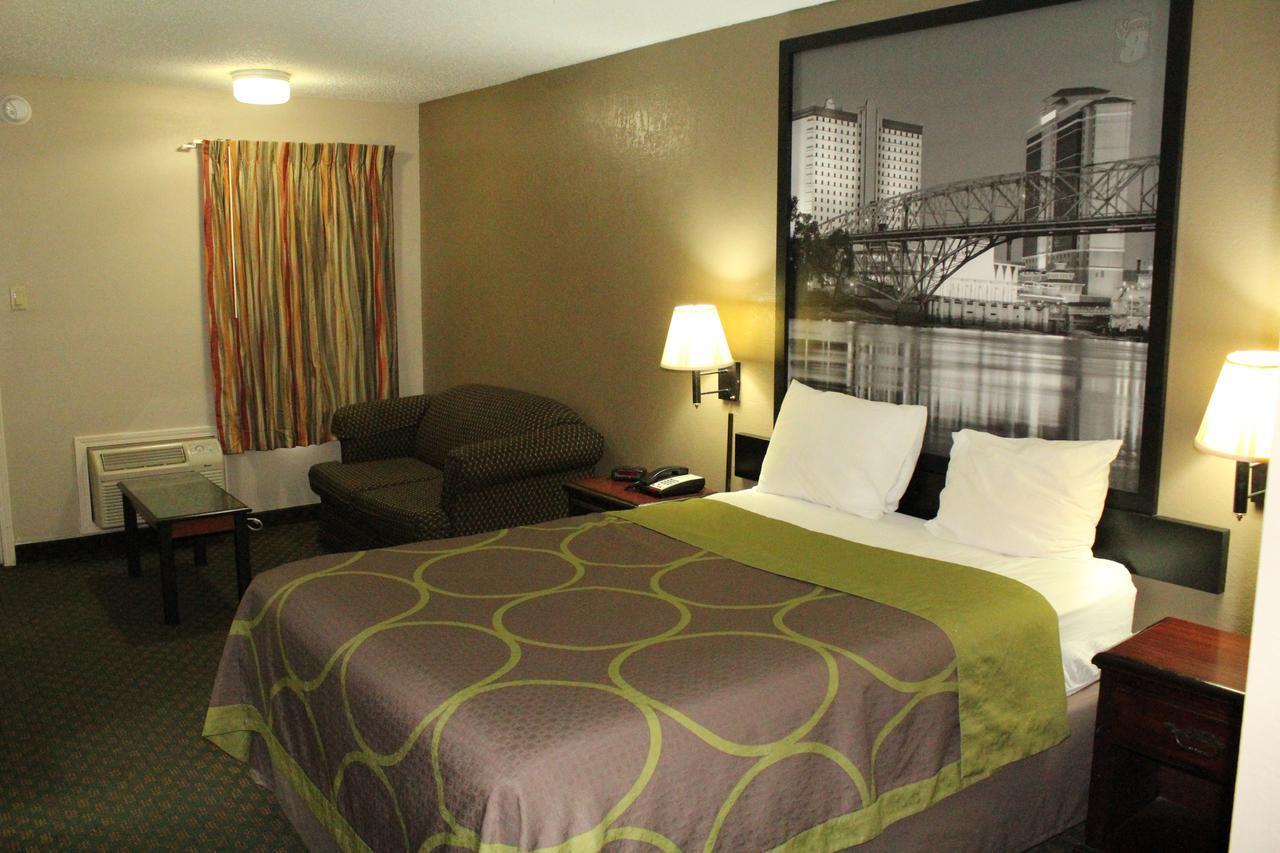Super 8 By Wyndham Bossier City/Shreveport Area Bagian luar foto