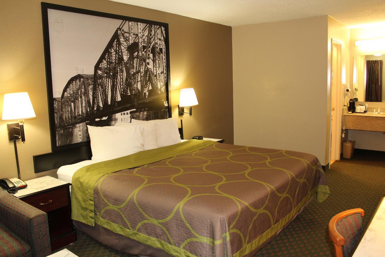 Super 8 By Wyndham Bossier City/Shreveport Area Bagian luar foto